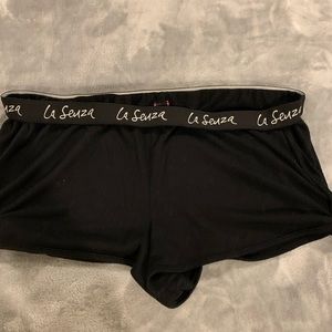 La SENZA booty shorts!